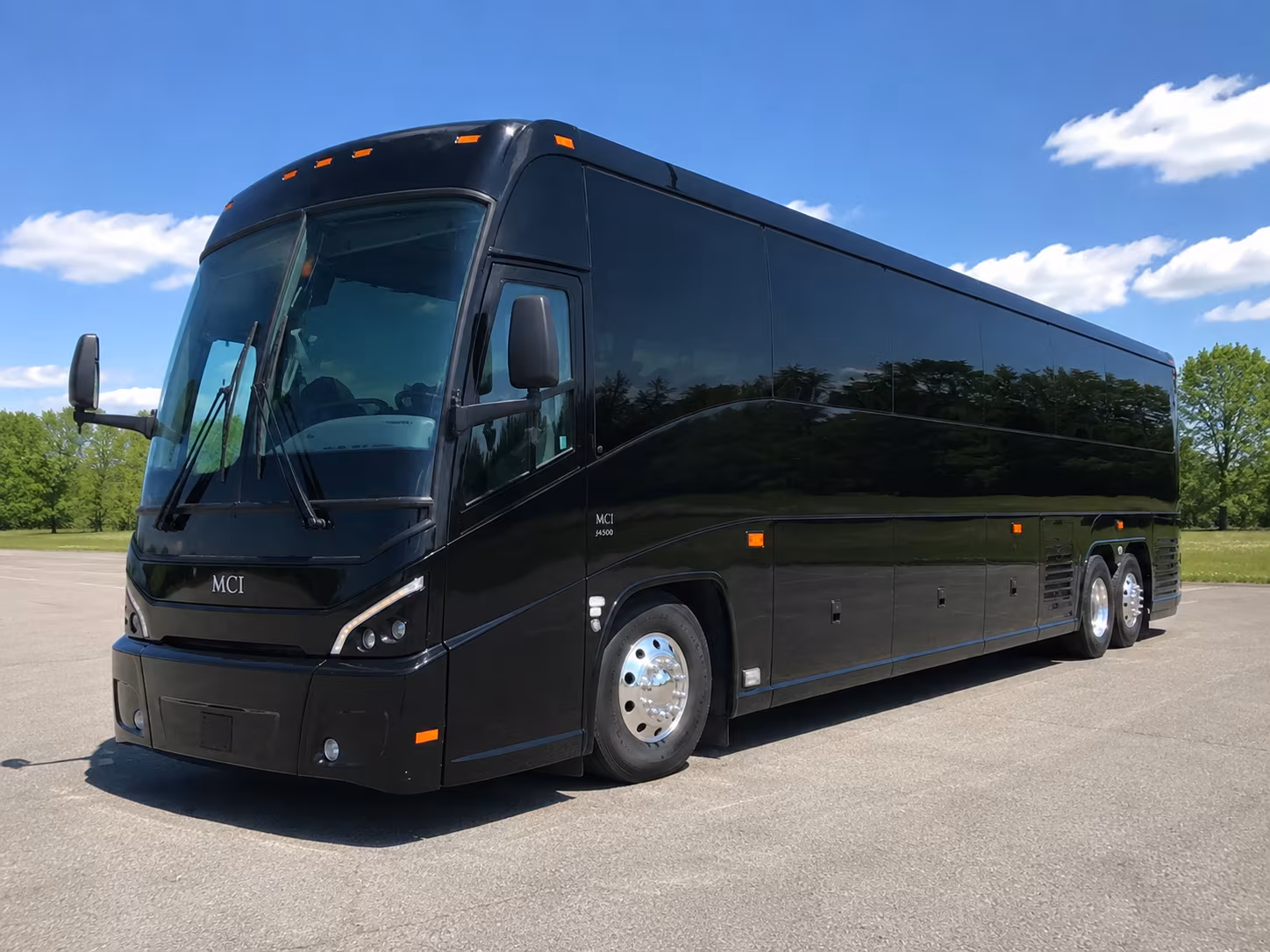 bud walton arena razorback basketball bus rentals